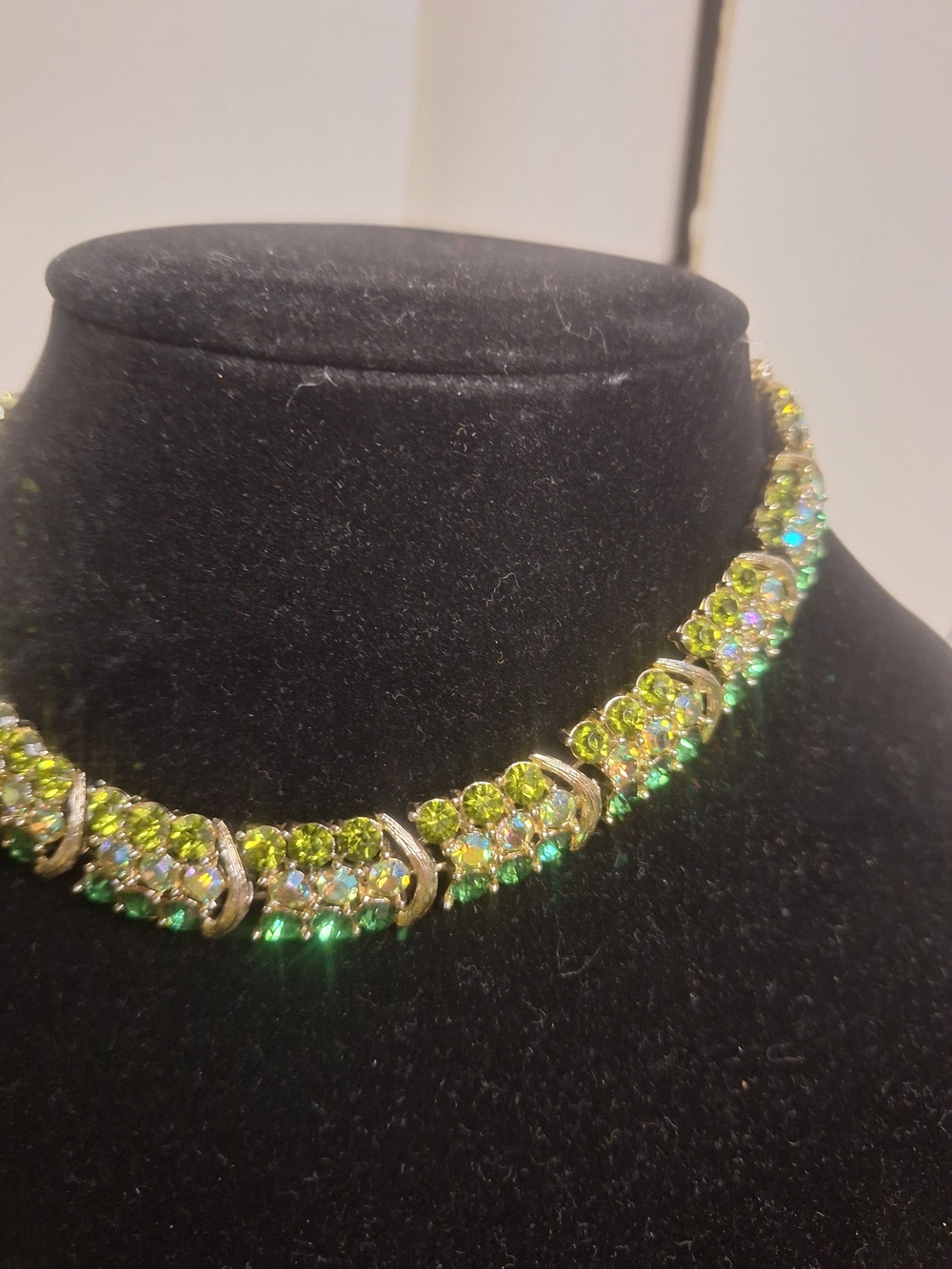 Lisner Vintage  Gold-Tone Green & Clear Crystal  Necklace -